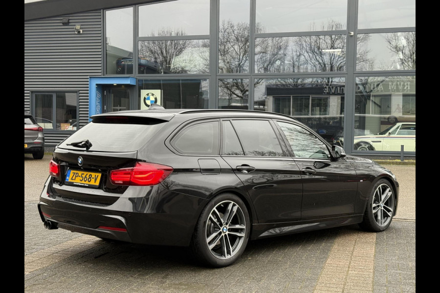 BMW 3 Serie Touring 318i M Sport Corporate Lease HIGH EXEC.| 81.000KM!| ORIG. NL|  LEER| ELEKTRISCHE ACHTERKLEP| AFNEEMBARE TREKHAAK| STOELVERWARMING| 19 INCH!| SUPER NETJES| RIJKLAARPRIJS INCL. 12 MND BOVAG GARANTIE
