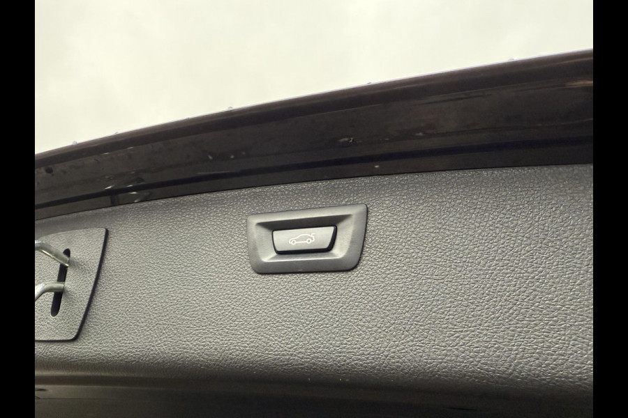 BMW 3 Serie Touring 318i M Sport Corporate Lease HIGH EXEC.| 81.000KM!| ORIG. NL|  LEER| ELEKTRISCHE ACHTERKLEP| AFNEEMBARE TREKHAAK| STOELVERWARMING| 19 INCH!| SUPER NETJES| RIJKLAARPRIJS INCL. 12 MND BOVAG GARANTIE