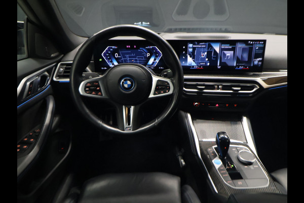 BMW i4 M50 High Executive 84 kWh SOH 94% [SCHUIFKANTELDAK, MEMORY SEATS, HARMAN/KARDON, APPLE CARPLAY, ANDROID, KUIPSTOELEN, HEAD-UP, ADAPTIVE CRUISE, 360 CAMERA, STOELVERWARMING, NIEUWSTAAT]
