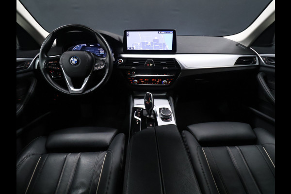 BMW 5 Serie Touring 530e Business Edition Plus [APPLE CARPLAY, ANDROID AUTO, VOL LEDER, MEMORY SEATS, SPORTSTOELEN, LASER LIGHT, NIEUWSTAAT]
