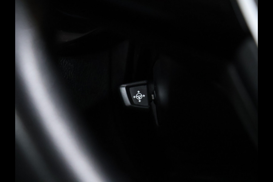 BMW 5 Serie Touring 530e Business Edition Plus [APPLE CARPLAY, ANDROID AUTO, VOL LEDER, MEMORY SEATS, SPORTSTOELEN, LASER LIGHT, NIEUWSTAAT]