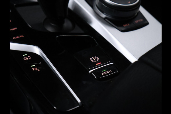 BMW 5 Serie Touring 530e Business Edition Plus [APPLE CARPLAY, ANDROID AUTO, VOL LEDER, MEMORY SEATS, SPORTSTOELEN, LASER LIGHT, NIEUWSTAAT]