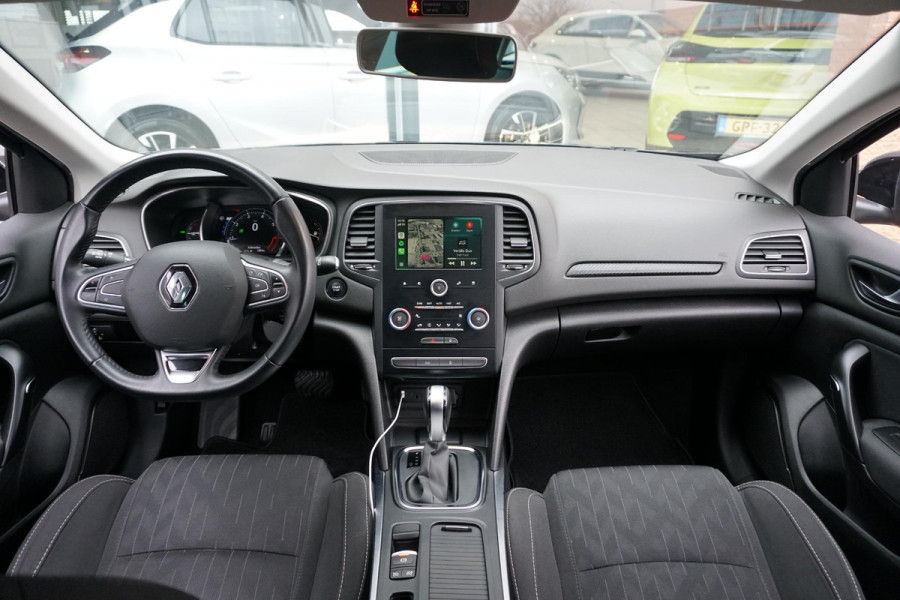 Renault Mégane Estate 1.3 TCe AUT. + TREKHAAK / CARPLAY