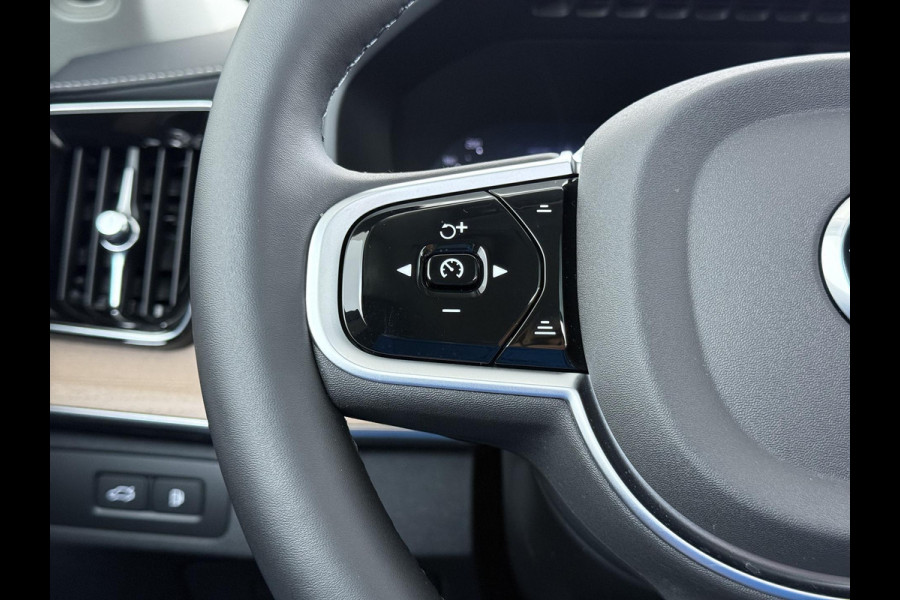Volvo XC90 2.0 T8 Plug-in hybrid AWD Plus Bright 7-PERSOONS |1200KM| VOL OPTIES | HEAD-UP | WINTERPAKKET | HARMAN & KARDON | PANORAMADAK | MEMORY STOELEN | MATRIX-LED | 360 CAMERA | RIJKLAAR MET VOLLEDIGE VOLVO FABRIEKSGARANTIE