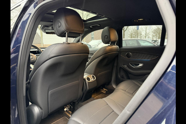 Mercedes-Benz EQC 400 4MATIC Business Solution AMG 80 kWh SOH 97% | SCHUIFDAK | ELEKTRISCHE TREKHAK | CAMERA | MERCEDES DEALER ONDERHOUDEN | AMBILIGHT SFEERVERLICHTING | RIJKLAAR GELEVERD MET 12 MND BOVAG GARANTIE|