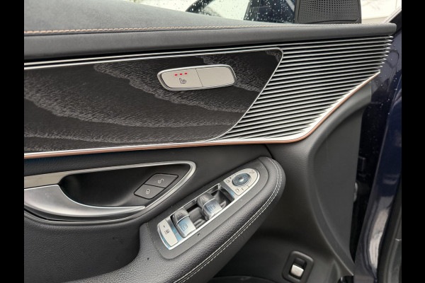 Mercedes-Benz EQC 400 4MATIC Business Solution AMG 80 kWh SOH 97% | SCHUIFDAK | ELEKTRISCHE TREKHAK | CAMERA | MERCEDES DEALER ONDERHOUDEN | AMBILIGHT SFEERVERLICHTING | RIJKLAAR GELEVERD MET 12 MND BOVAG GARANTIE|