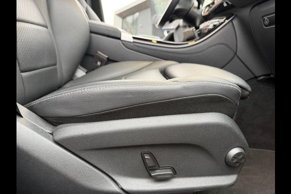 Mercedes-Benz EQC 400 4MATIC Business Solution AMG 80 kWh SOH 97% | SCHUIFDAK | ELEKTRISCHE TREKHAK | CAMERA | MERCEDES DEALER ONDERHOUDEN | AMBILIGHT SFEERVERLICHTING | RIJKLAAR GELEVERD MET 12 MND BOVAG GARANTIE|