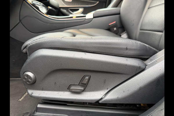 Mercedes-Benz EQC 400 4MATIC Business Solution AMG 80 kWh SOH 97% | SCHUIFDAK | ELEKTRISCHE TREKHAK | CAMERA | MERCEDES DEALER ONDERHOUDEN | AMBILIGHT SFEERVERLICHTING | RIJKLAAR GELEVERD MET 12 MND BOVAG GARANTIE|