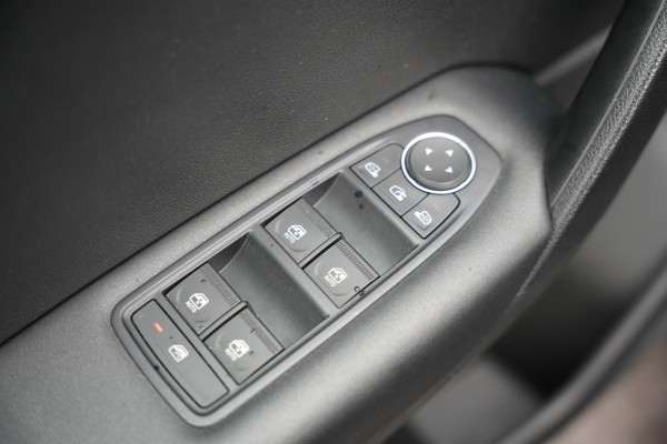 Renault Captur 1.0 TCe 100 Bi-Fuel Zen Navigatie DAB+ LED Cruise Lane Assist LPG