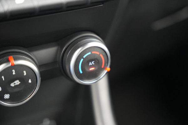 Renault Captur 1.0 TCe 100 Bi-Fuel Zen Navigatie DAB+ LED Cruise Lane Assist LPG