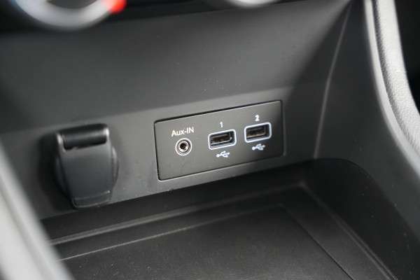 Renault Captur 1.0 TCe 100 Bi-Fuel Zen Navigatie DAB+ LED Cruise Lane Assist LPG