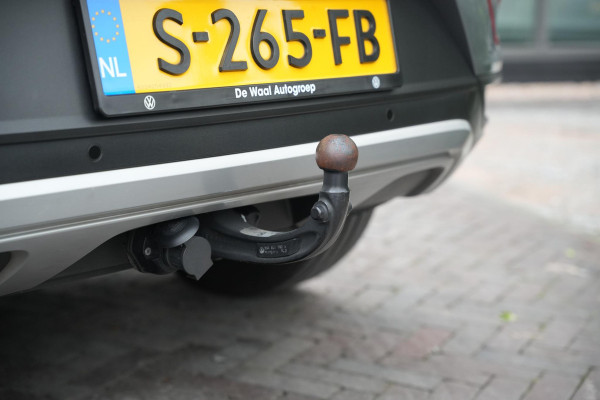 Volkswagen T-Roc 1.0 TSI Life Adaptive Cruise Virtual Dashb. Camera PDC Airco Trekhaak