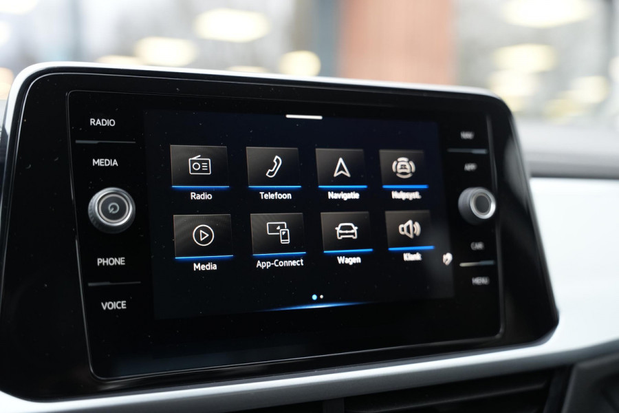 Volkswagen T-Roc 1.0 TSI Life Adaptive Cruise Virtual Dashb. Camera PDC Airco Trekhaak