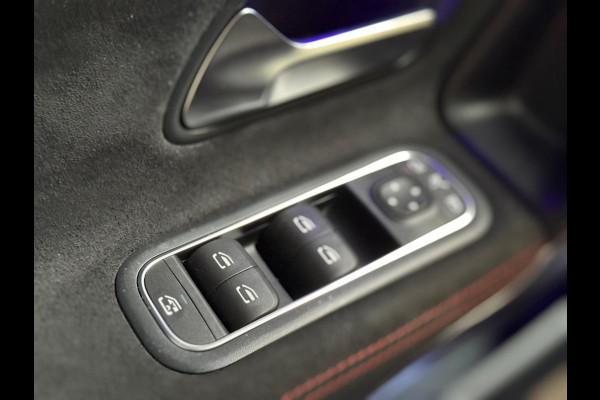 Mercedes-Benz CLA-Klasse 200 Business Solution AMG | Pano | Memory | Multibeam | Keyless | Sfeerverlichting