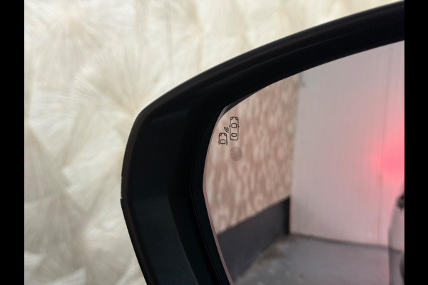 Peugeot 3008 1.6 HYbrid4 300 GT Pack Business | Pano | Focal | Nachtzicht | Trekhaak | Keyless | CarPlay