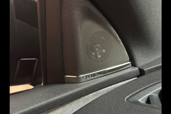 Peugeot 3008 1.6 HYbrid4 300 GT Pack Business | Pano | Focal | Nachtzicht | Trekhaak | Keyless | CarPlay