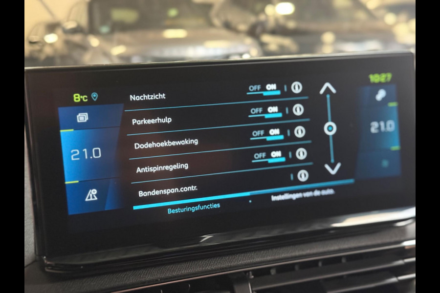 Peugeot 3008 1.6 HYbrid4 300 GT Pack Business | Pano | Focal | Nachtzicht | Trekhaak | Keyless | CarPlay