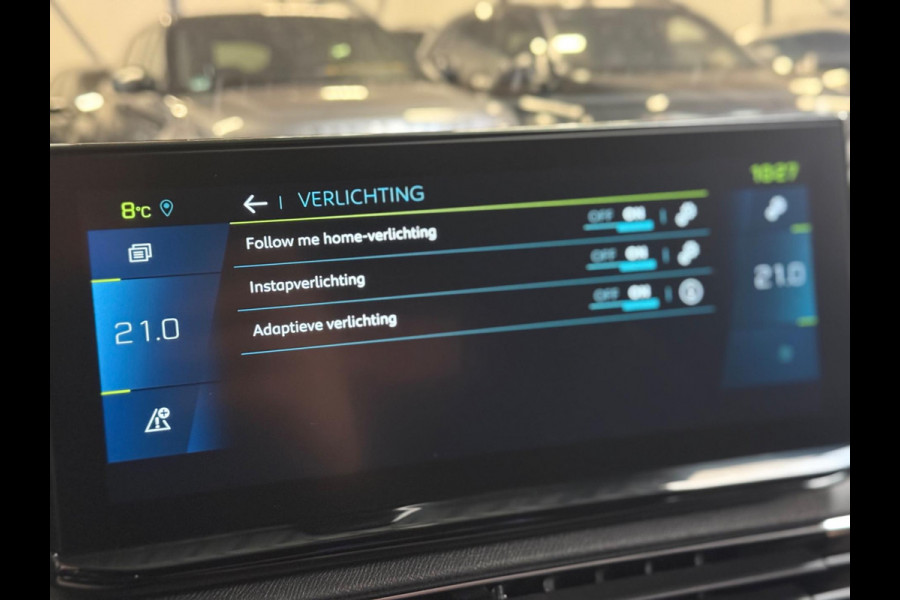 Peugeot 3008 1.6 HYbrid4 300 GT Pack Business | Pano | Focal | Nachtzicht | Trekhaak | Keyless | CarPlay