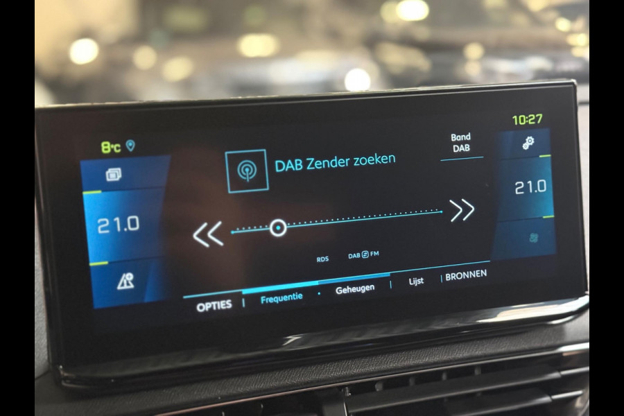 Peugeot 3008 1.6 HYbrid4 300 GT Pack Business | Pano | Focal | Nachtzicht | Trekhaak | Keyless | CarPlay
