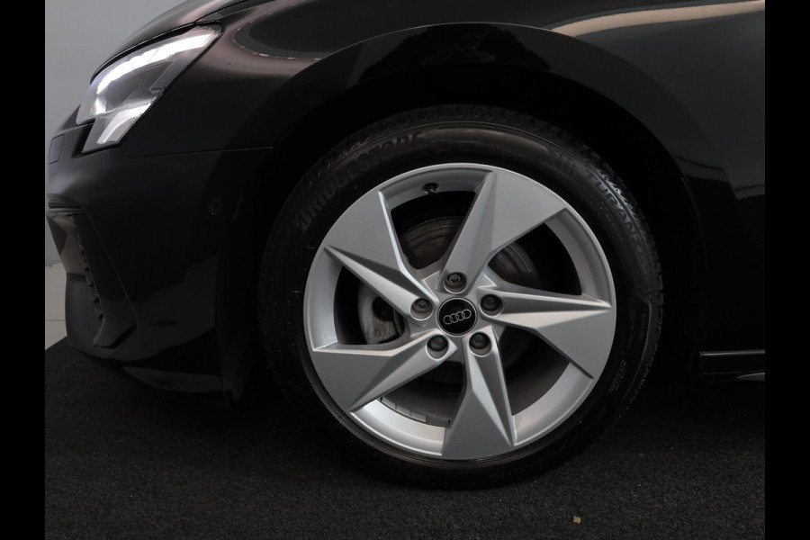 Audi A3 Sportback 35 TFSI S edition 150 pk S-tronic | Verlengde garantie | Navigatie | Panoramadak | Parkeersensoren (Park assist) | B&O Soundsystem | S-Line |