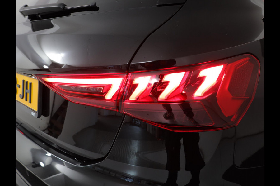 Audi A3 Sportback 35 TFSI S edition 150 pk S-tronic | Verlengde garantie | Navigatie | Panoramadak | Parkeersensoren (Park assist) | B&O Soundsystem | S-Line |