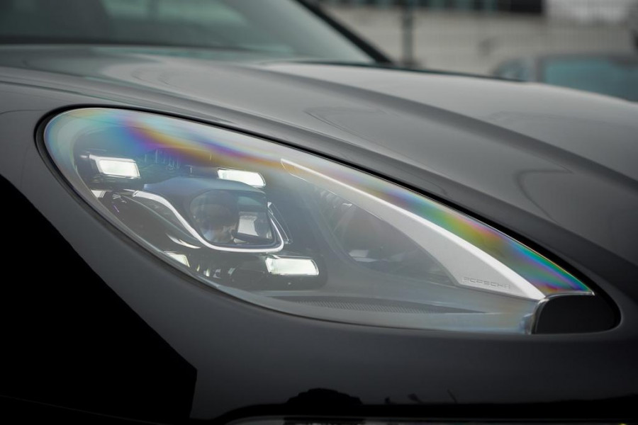 Porsche Macan 3.0 GTS / Pano / Luchtvering / Trekhaak / Sportstoelen / Carplay