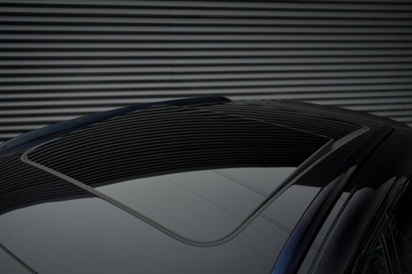 Porsche Macan 3.0 GTS / Pano / Luchtvering / Trekhaak / Sportstoelen / Carplay