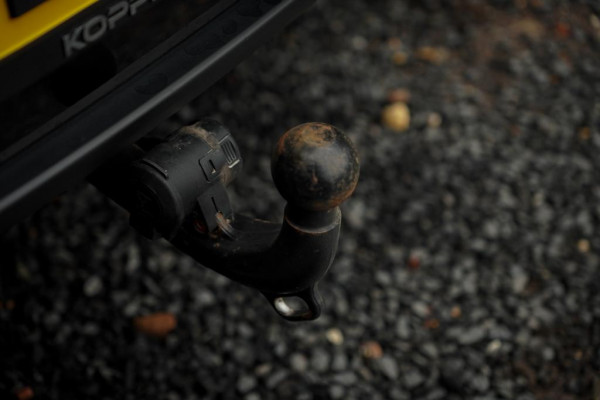 Porsche Macan 3.0 GTS / Pano / Luchtvering / Trekhaak / Sportstoelen / Carplay