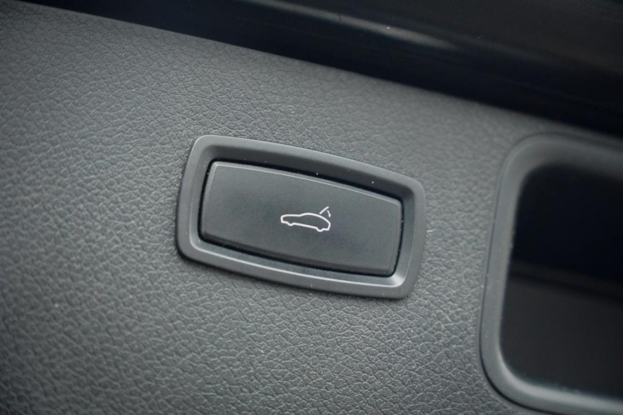 Porsche Macan 3.0 GTS / Pano / Luchtvering / Trekhaak / Sportstoelen / Carplay