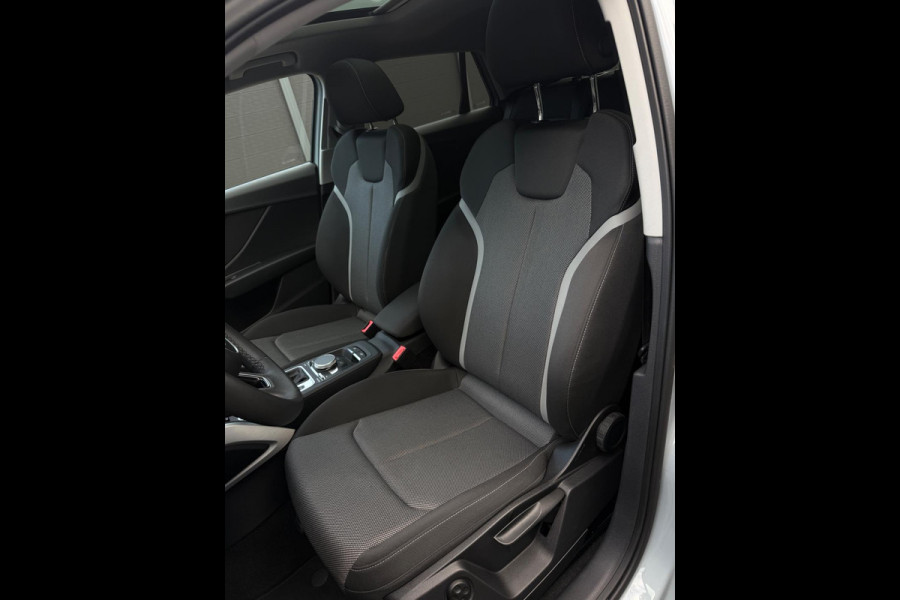 Audi Q2 35 TFSI 2x S-Line CarPlay Camera LED