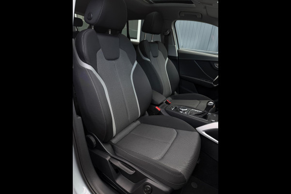 Audi Q2 35 TFSI 2x S-Line CarPlay Camera LED