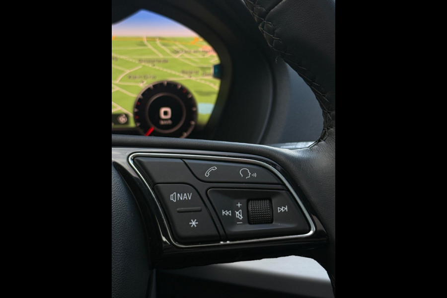 Audi Q2 35 TFSI 2x S-Line CarPlay Camera LED