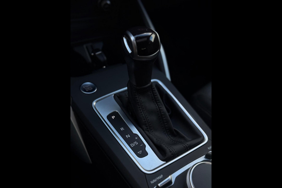 Audi Q2 35 TFSI 2x S-Line CarPlay Camera LED