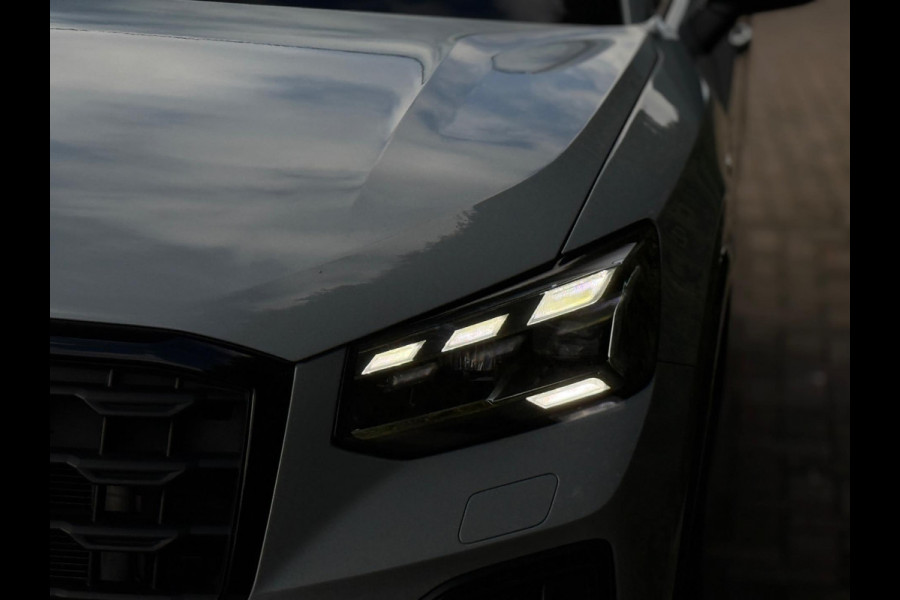 Audi Q2 35 TFSI 2x S-Line CarPlay Camera LED