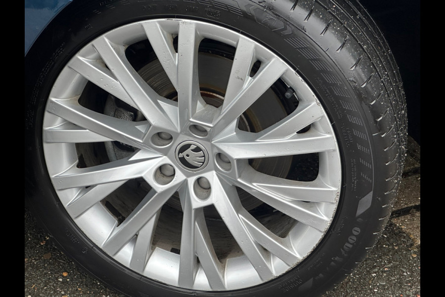 Škoda Superb Combi 1.4 TSI iV Business Edition Plus ADAPTIVE|VIRTUAL|STOELVWR