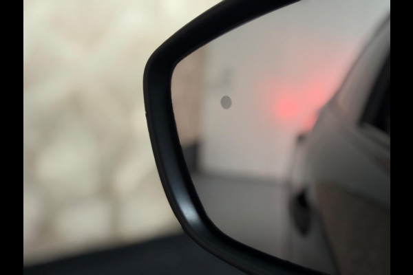 Peugeot 2008 1.2 PureTech GT Pack | Pano | BTW | ACC | Sfeerverlichting | Keyless | Stoelverwarming