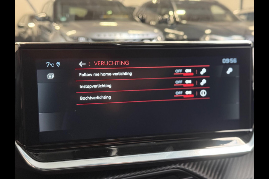Peugeot 2008 1.2 PureTech GT Pack | Pano | BTW | ACC | Sfeerverlichting | Keyless | Stoelverwarming