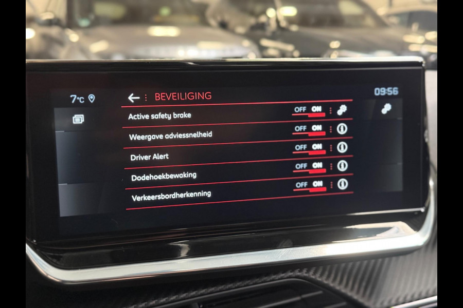 Peugeot 2008 1.2 PureTech GT Pack | Pano | BTW | ACC | Sfeerverlichting | Keyless | Stoelverwarming