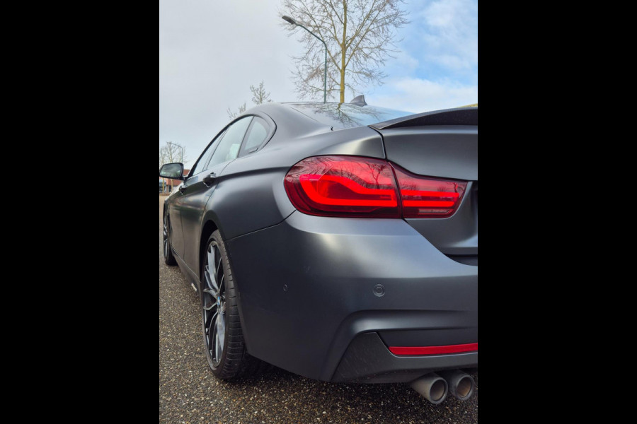 BMW 4 Serie 420i Gran Coupé M Sport Individual MAT Grey Orig BMW Performance 20inch Apple CarPlay High Executive