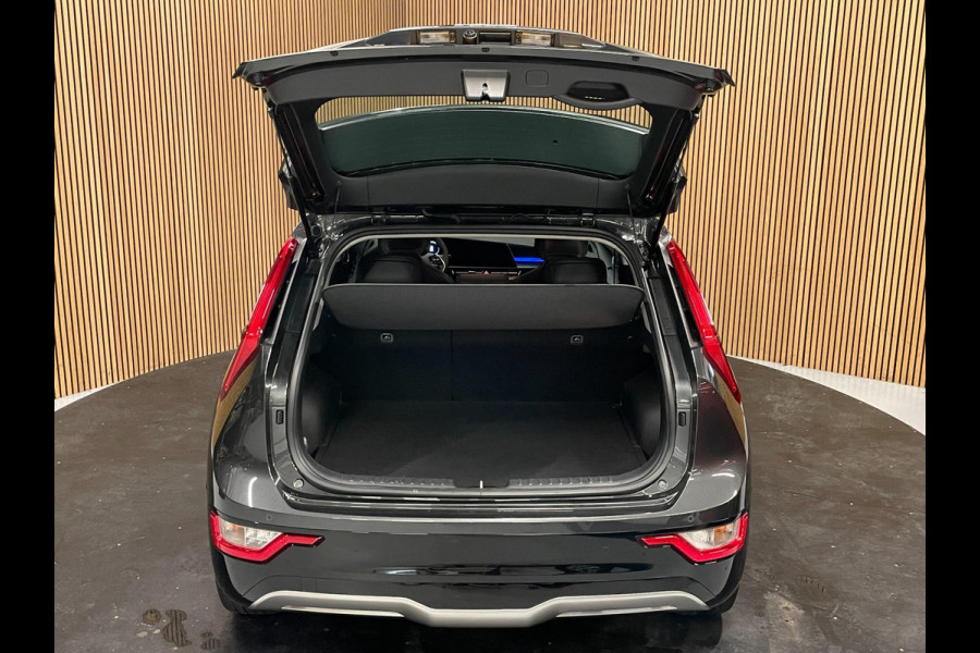 Kia Niro EV DynamicLine 64.8 kWh|99% SOH|NIEUW MODEL|DIGITAL COCKPIT|ACC|APPLE CARPLAY|CAMERA|1/2 LEDER|CLIMATE+CRUISE CONTROL|NAP