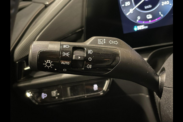 Kia Niro EV DynamicLine 64.8 kWh|99% SOH|NIEUW MODEL|DIGITAL COCKPIT|ACC|APPLE CARPLAY|CAMERA|1/2 LEDER|CLIMATE+CRUISE CONTROL|NAP