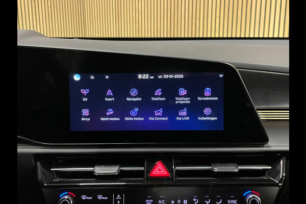 Kia Niro EV DynamicLine 64.8 kWh|99% SOH|NIEUW MODEL|DIGITAL COCKPIT|ACC|APPLE CARPLAY|CAMERA|1/2 LEDER|CLIMATE+CRUISE CONTROL|NAP