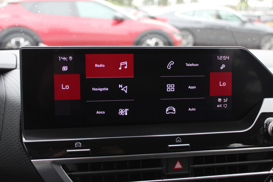 Citroën C4 1.2 Puretech Shine / Camera / Head-up / Keyless / Leder / 18'' / Navigatie / DAB / Dodehoek / ACC / Virtual Cockpit