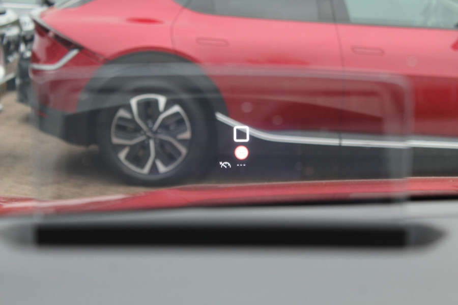 Citroën C4 1.2 Puretech Shine / Camera / Head-up / Keyless / Leder / 18'' / Navigatie / DAB / Dodehoek / ACC / Virtual Cockpit