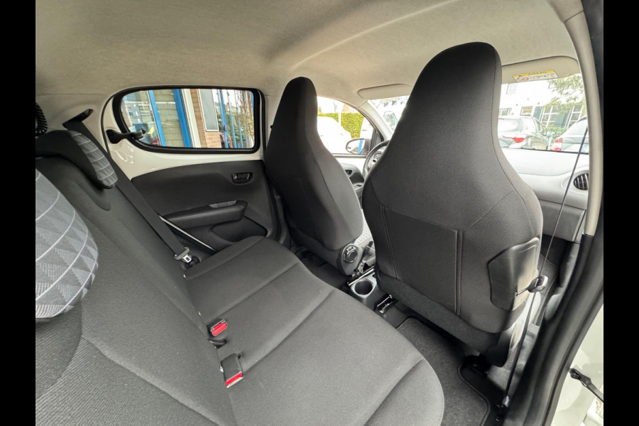 Peugeot 108 1.0 e-VTi Active 2021 5drs wit Airco NAP 1e EIG!