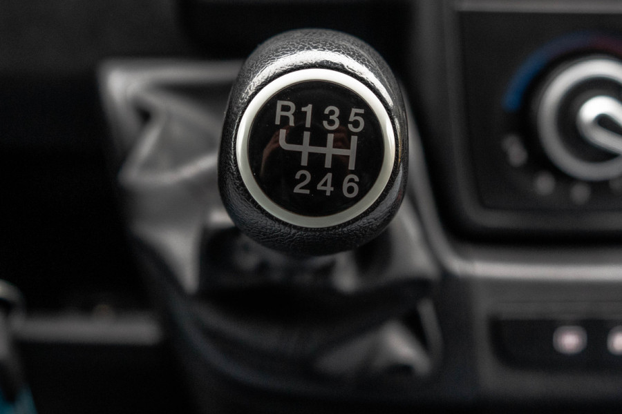 Peugeot Boxer 330 2.2 BlueHDi 120 L2H2 Premium | Camera | Cruise | Navi | Airco | Trekhaak