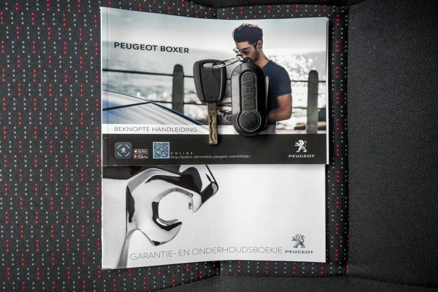 Peugeot Boxer 330 2.2 BlueHDi 120 L2H2 Premium | Camera | Cruise | Navi | Airco | Trekhaak