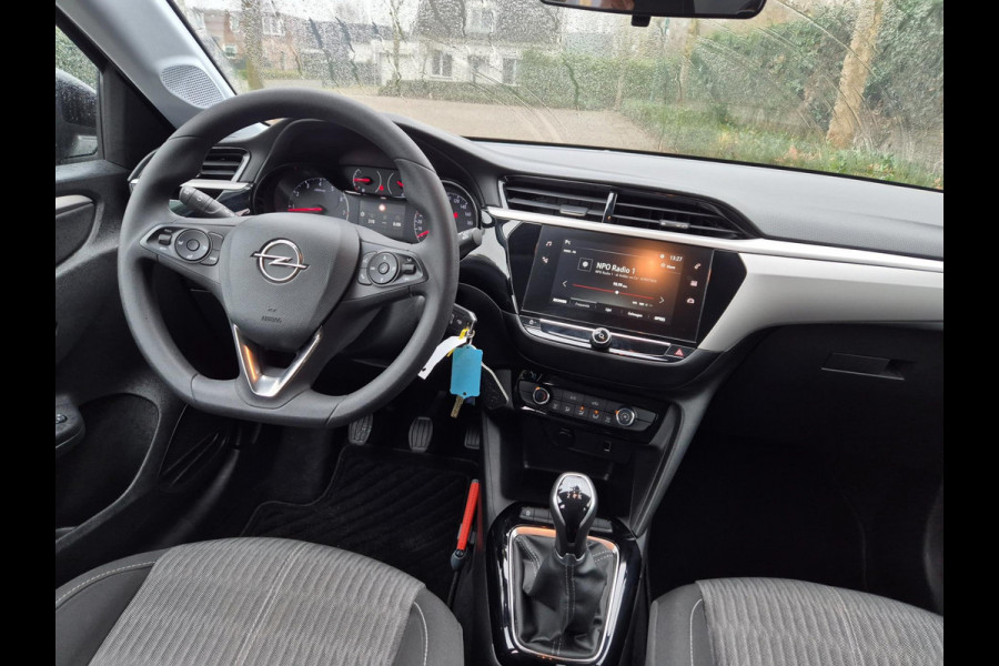Opel Corsa 1.2 Edition Android Apple CarPlay Auto Zwart Line Assist NL NAP RIJKLAAR 1.2 Edition