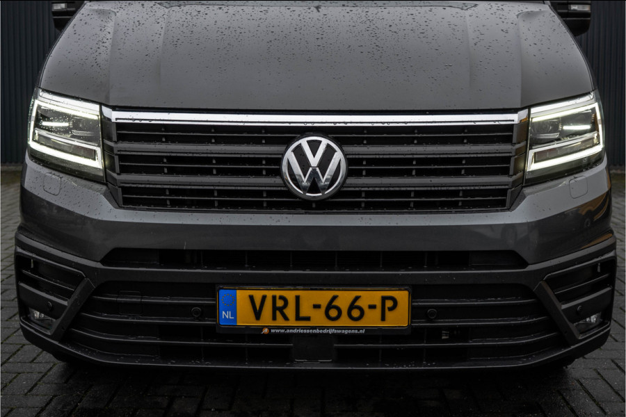 Volkswagen Crafter 35 2.0 TDI L5H3 Highline | 177PK | Stoelmassage | LED | Camera | Automaat | Carplay | Cruise | Navi | Airco | Trekhaak | Stoelma