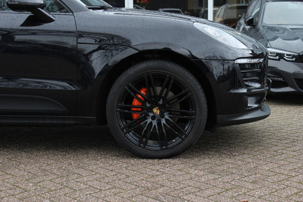 Porsche Macan 2.0 / Trekhaak / Panoramadak / Camera / Leder / Bose / 21'' / Luchtvering / Keyless / Navigatie / DAB / Stoelverwarming / ACC